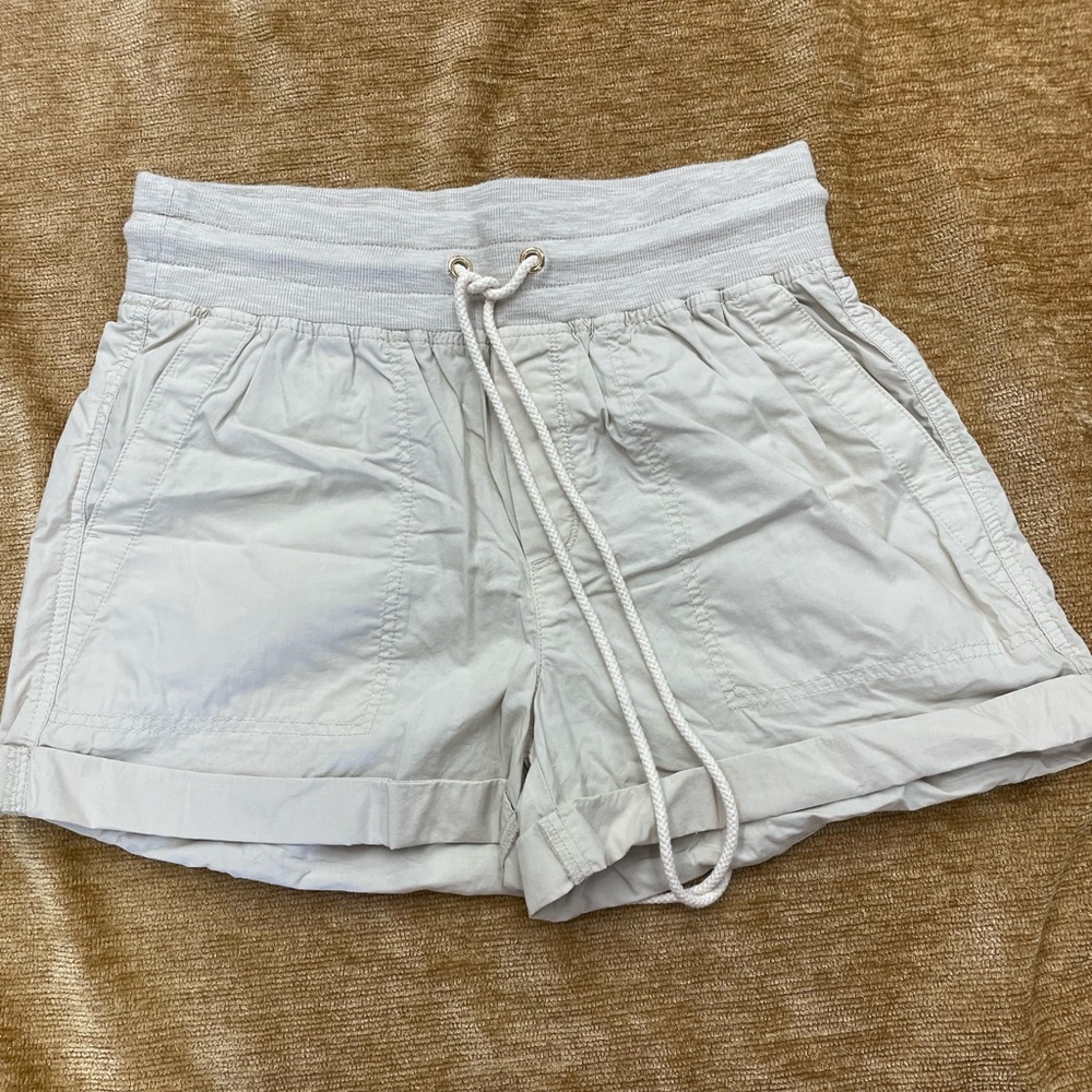 Lou & Grey 2 pair size small, pull on, high waist, cotton shorts - Picture 9 of 15